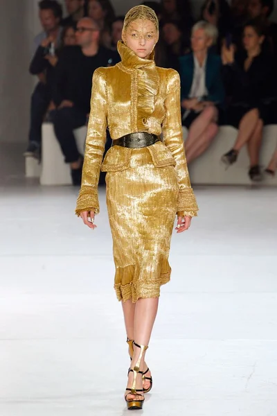 Look 6